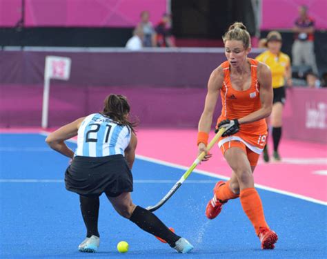 A Life Beyond Hockey: Exploring Ellen Hoog's Diverse Pursuits