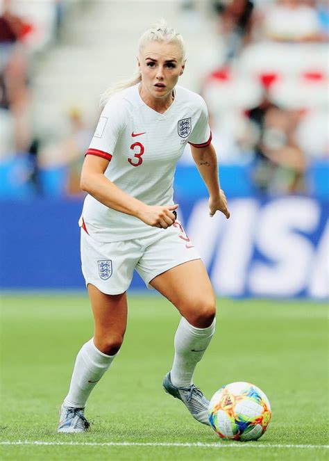 Alex Greenwood Biography: Rising Star in Women's Football