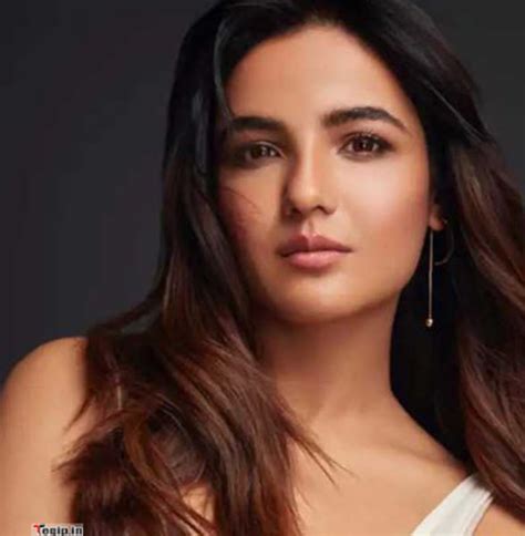 An Insight into Jasmin Bhasin's Personal Life and Relationships