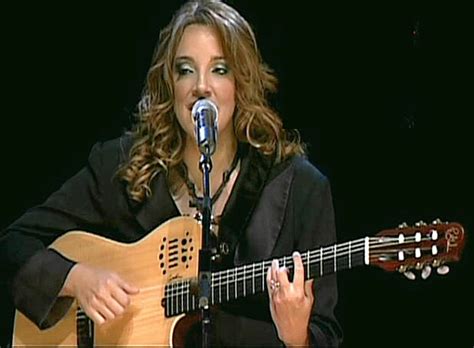 Ana Carolina's Musical Journey: From Brazil to International Stardom