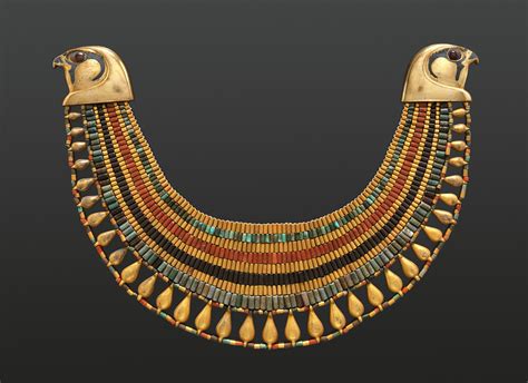 Ancient Origins: The Significance of Gold Earrings throughout History