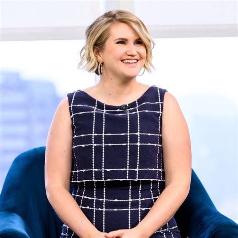 Beyond Hollywood's Standards: Embracing Jillian Bell's Body and Promoting a Positive Body Image