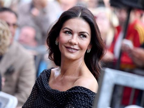 Born to Perform: Unveiling Catherine Zeta Jones' Early Life and Acting Career