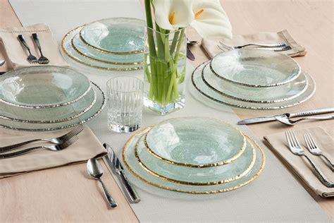 Choosing the Ideal Dinnerware and Glassware for Your Table