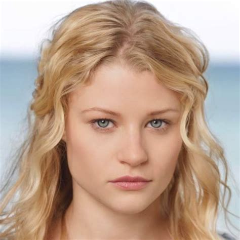 Delving into the Personal Details of Emilie De Ravin: Age and Height