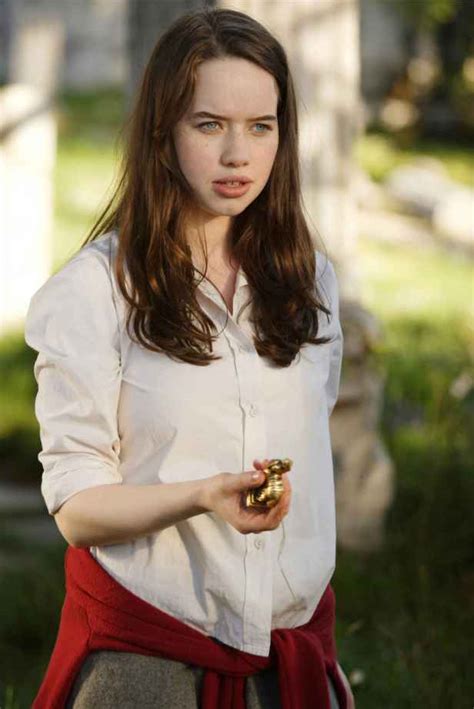 Discovering Anna Popplewell's Age: A Rising Star in the Entertainment World