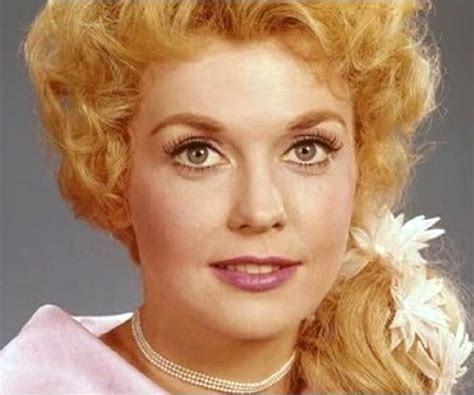 Early Life and Education of Donna Douglas