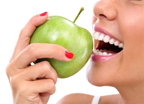 Eating Right for a Strong and Healthy Smile