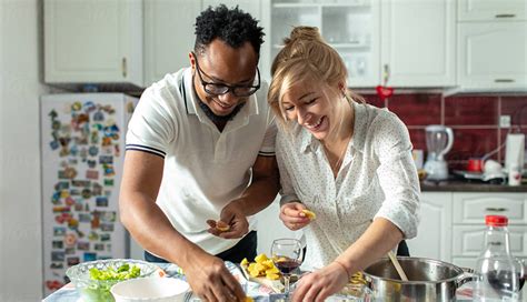 Experience the Bonding Benefits of Cooking and Eating Together