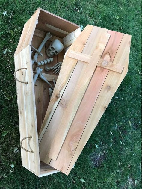 Exploring Unique Materials for Coffin Construction