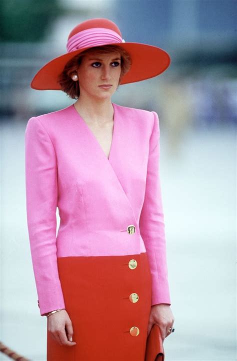 Exploring the Enduring Fashion Influence of Diana, Princess of Wales