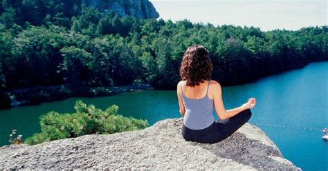 Finding Stillness in Nature: Immersing Yourself in the Tranquility of the Sea