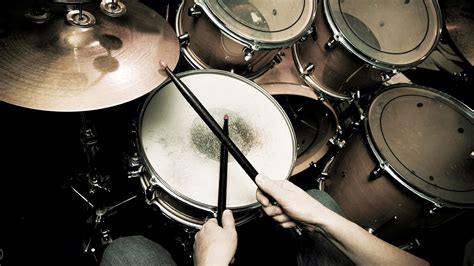 Fusion and Innovation: Incorporating the Melodious Drum in Modern Music Genres