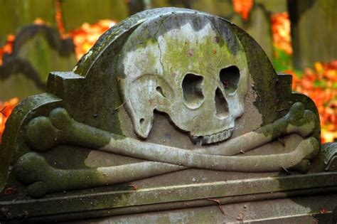Mysteries of the Night: Supernatural Legends Surrounding Slumbering Graveyards
