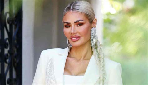 Net worth and financial success: Chloe Sims' business empire