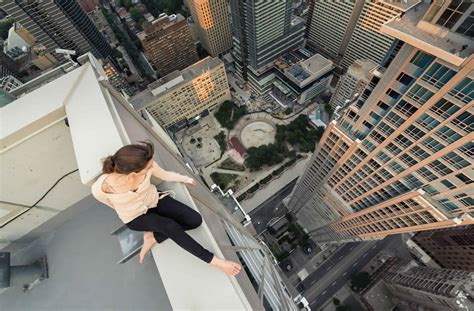 Overcoming Acrophobia: Interpreting Rooftop Dreams as a Positive Symbol