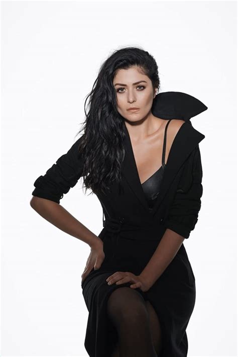 Rise to Fame: Deniz Cakir's Breakout Roles in Turkish Television