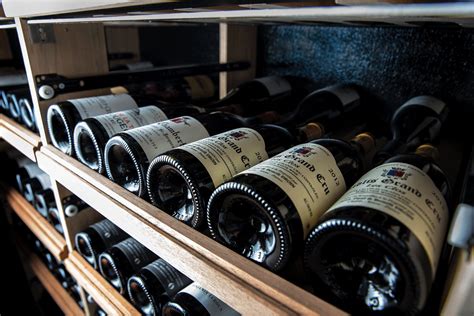 The Art of Collecting: Building an Enchanting Wine Collection