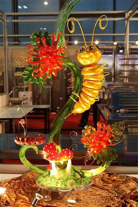 The Art of Crafting Delicate Sugar Sculptures: Crafting Exquisite Edible Masterpieces