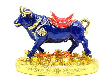 The Bull: A Representation of Wealth and Prosperity in Modern Society