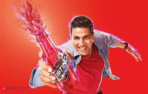 The Fascinating Secrets of Akshay Kumar's Everlasting Energy and Charisma 