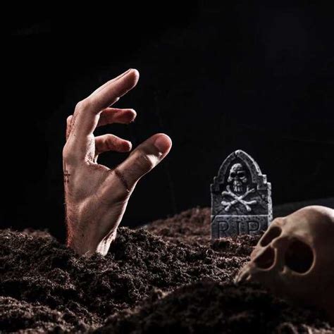 The Psychological Significance of Dreaming About Exploring a Burial Site