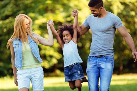 Tips for Sustaining Healthy Family Bonds Amidst Emotional Attachments
