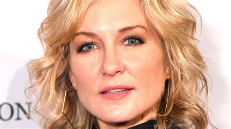 Unraveling the Journey of Amy Carlson towards Stardom