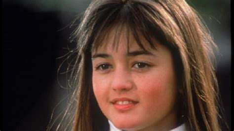 Unveiling the Secrets Behind Winnie Cooper's Timeless Beauty: Age, Height, and Figure