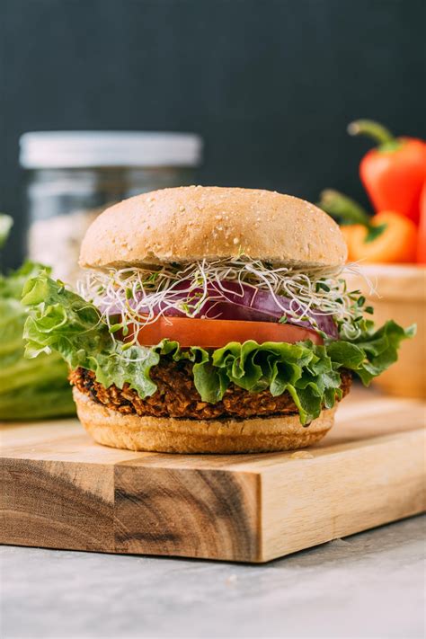 Veggie Lovers Rejoice: Delicious and Satisfying Vegetarian Burger Recipes