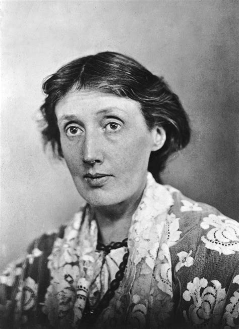 Virginia Woolf: A Life of Enchantment and Genius