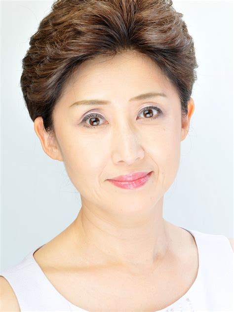 Yoshimi Ashikawa: The Emerging Talent in the Entertainment Industry